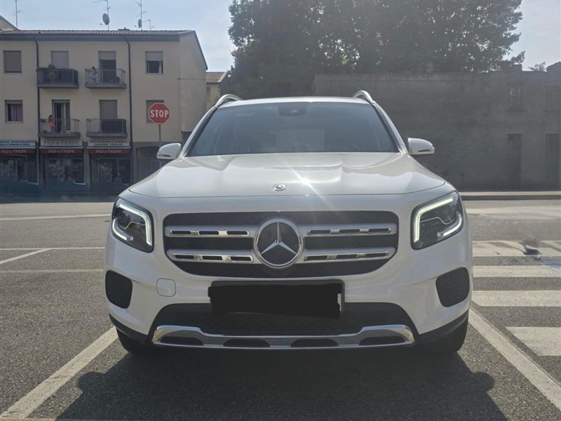 MERCEDES-BENZ GLB 200 D DCT 1