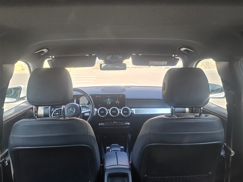 MERCEDES-BENZ GLB 200 D DCT 5